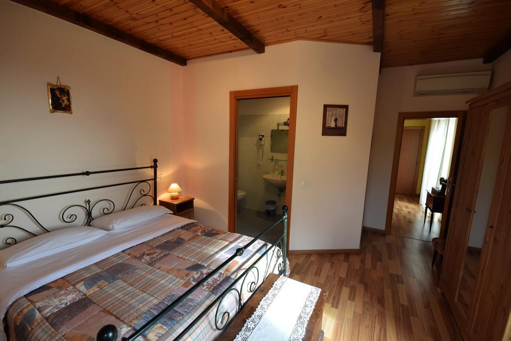 Agriturismo Al Rifugio Divino Belvedere Ostrense المظهر الخارجي الصورة